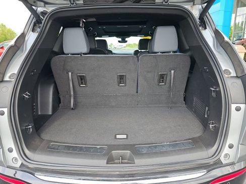 Used 2024 Buick Enclave Essence w/ Experience Buick Package image 11