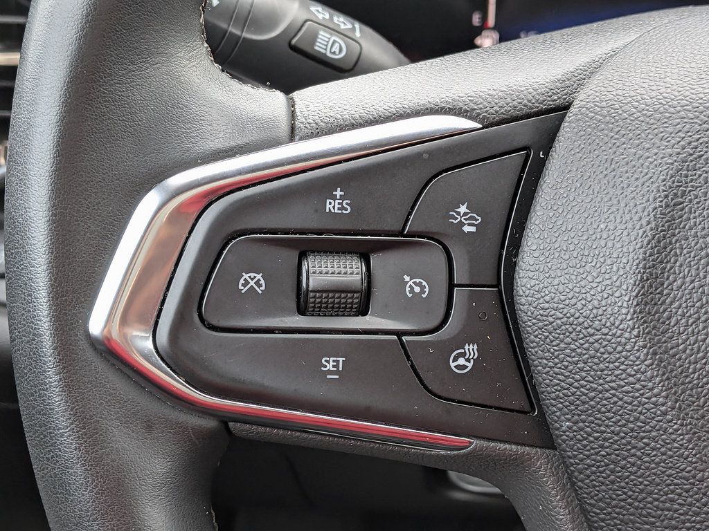 Certified 2024 Chevrolet Trax ACTIV w/ Driver Confidence Package FWD image 23