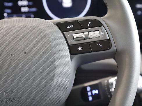 New 2026 Hyundai Ioniq 5 SEL image 18