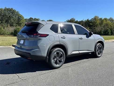 New 2026 Nissan Rogue SV image 7