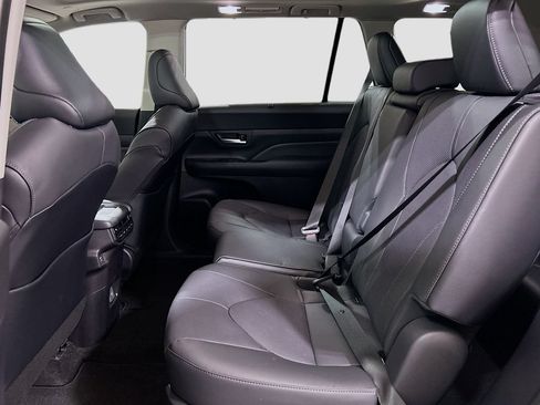 New 2026 Toyota Grand Highlander FWD image 23