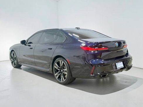 Used 2025 BMW 760i xDrive AWD/4WD image 24