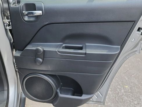 Used 2014 Jeep Patriot Sport image 16