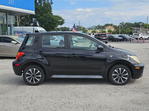Used 2004 Scion xA FWD image 9