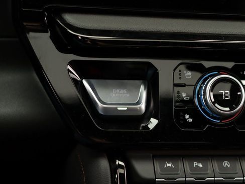 New 2026 GMC Sierra 1500 AT4 w/ AT4 Premium Package image 19