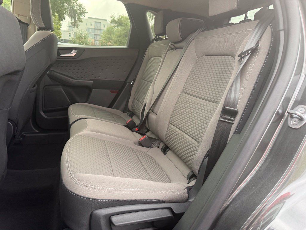 Used 2020 Ford Escape SE Sport FWD image 24