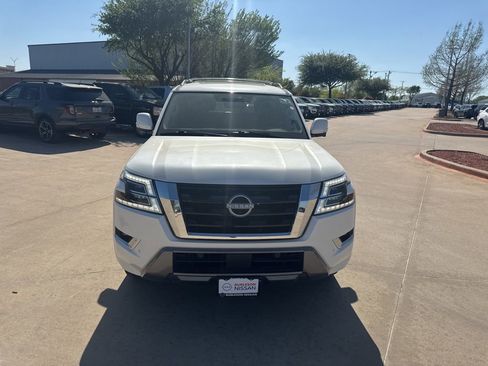 Certified 2023 Nissan Armada SL w/ Captain's Chairs Package image 9