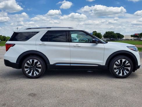 Used 2026 Ford Explorer Platinum w/ LUX Leather Package AWD/4WD image 30