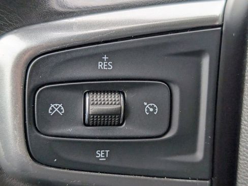 Used 2020 Chevrolet Silverado 1500 LT w/ Fleet Comfort Package AWD/4WD image 19