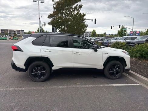 Used 2021 Toyota RAV4 XSE AWD/4WD image 3