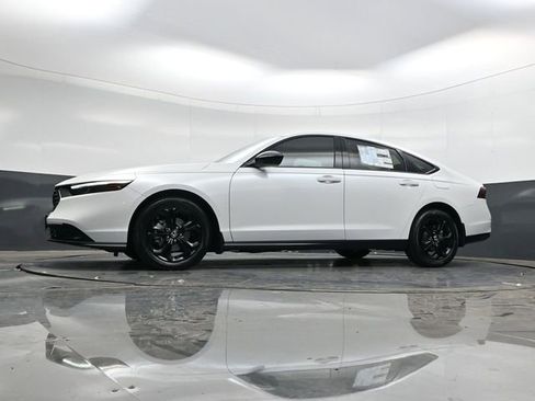 New 2025 Honda Accord SE image 30