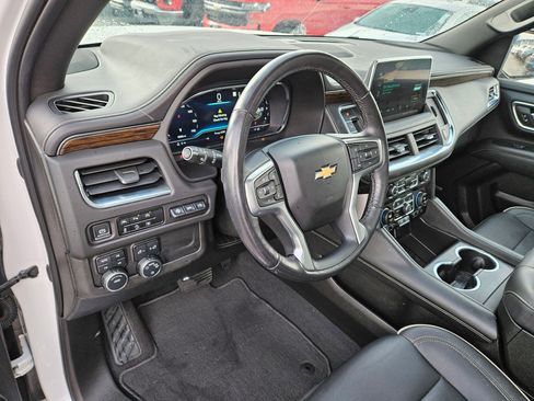 Used 2023 Chevrolet Tahoe Premier AWD/4WD image 14