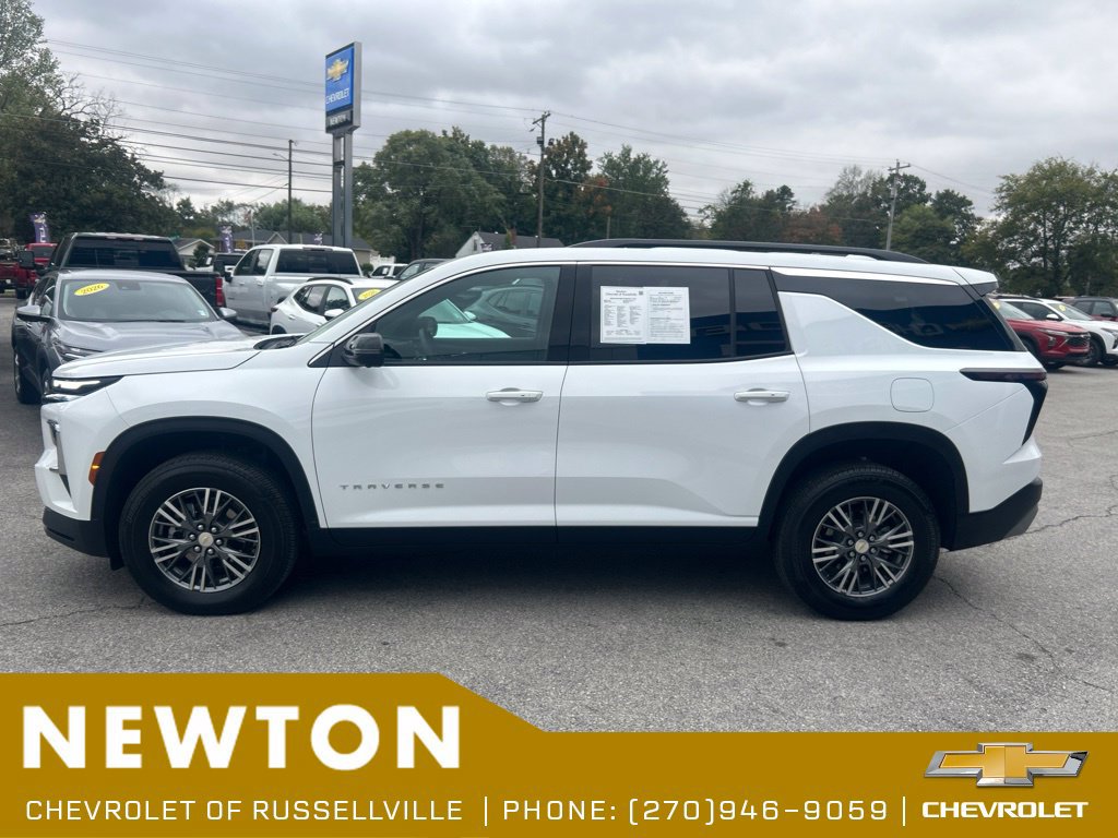 Used 2026 Chevrolet Traverse LT w/ Driver Confidence Package FWD image 37
