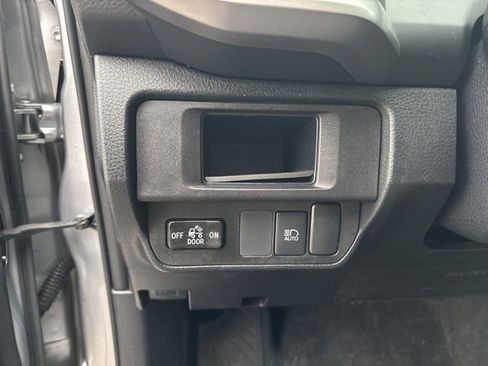 Certified 2019 Toyota Tacoma SR5 image 40