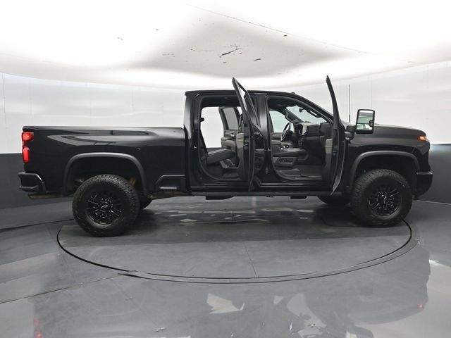 Used 2024 Chevrolet Silverado 2500 ZR2 w/ Technology Package AWD/4WD image 59