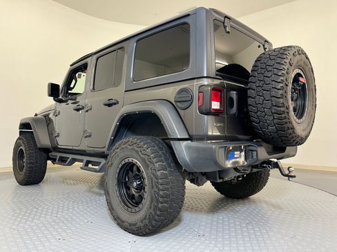 Used 2021 Jeep Wrangler Unlimited Sport image 3