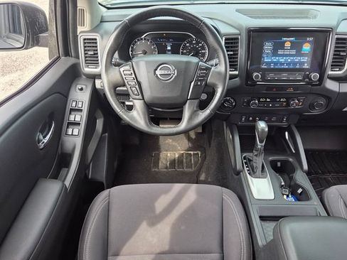 Used 2022 Nissan Frontier SV AWD/4WD image 12