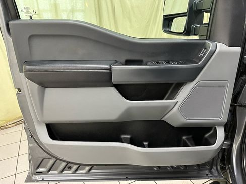 Used 2023 Ford F350 XLT image 36