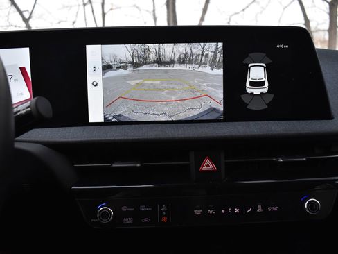 Used 2024 Kia EV6 Wind image 36