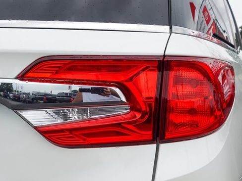 Used 2019 Honda Odyssey EX image 7
