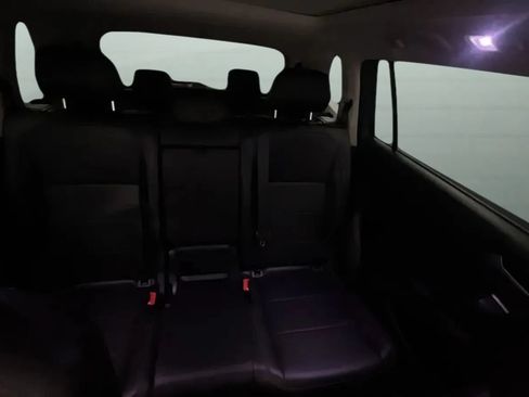 Used 2019 Volkswagen Tiguan SE FWD image 19