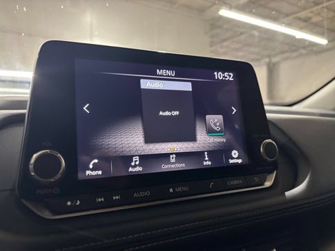 Used 2025 Nissan Rogue SV AWD/4WD image 20