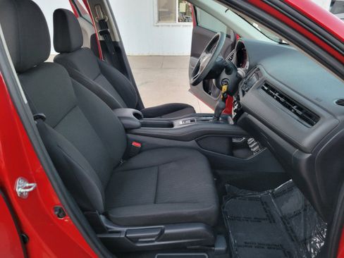 Used 2017 Honda HR-V LX image 17