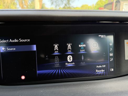 Used 2018 Lexus LS 500 w/ Interior Upgrade Package RWD image 26