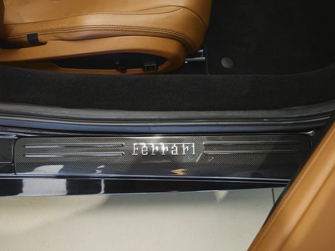 Used 2013 Ferrari 458 Spider RWD image 56