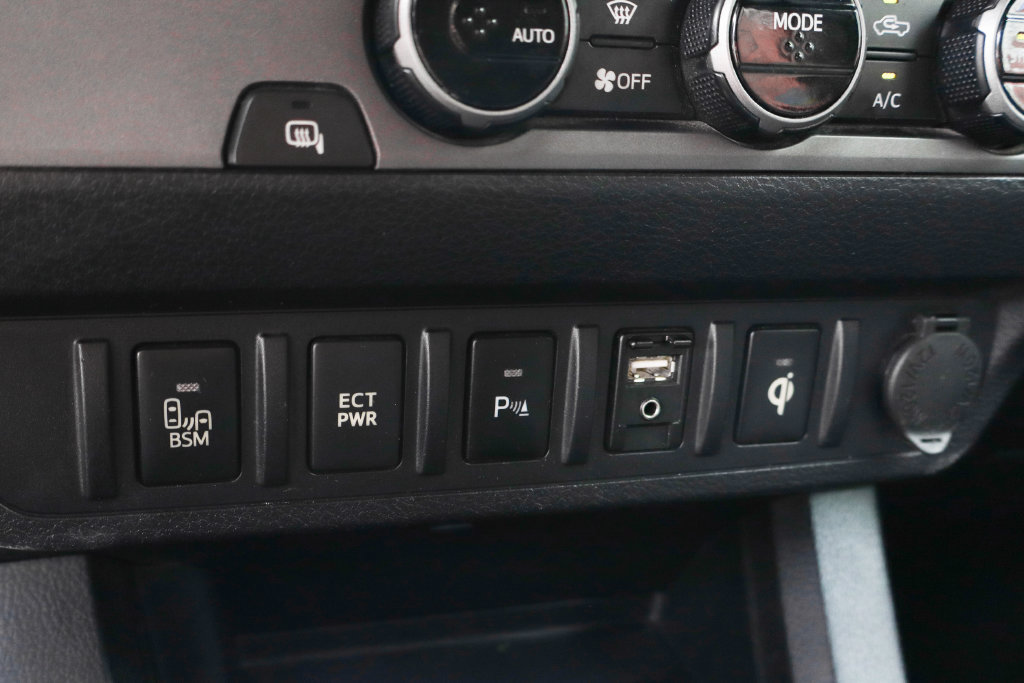 Used 2016 Toyota Tacoma TRD Sport RWD image 37