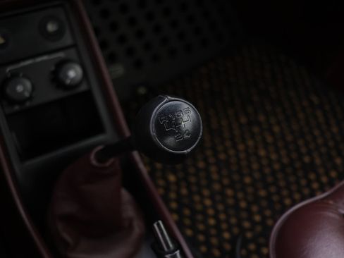 Used 1987 Porsche 911 Carrera image 17