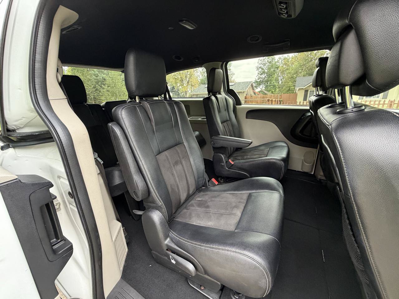 Used 2019 Dodge Grand Caravan SXT FWD image 20
