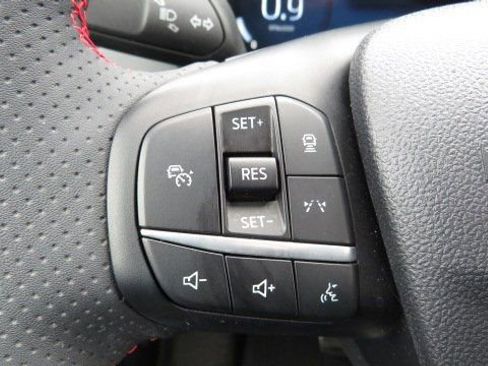 Certified 2023 Ford Escape ST-Line Elite w/ Premium Technology Package image 23