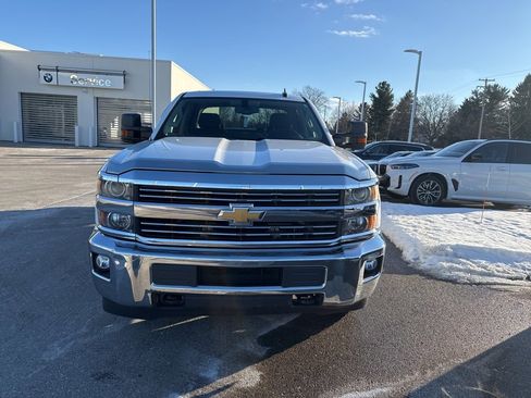 Used 2015 Chevrolet Silverado 2500 LT w/ LT Convenience Package image 2