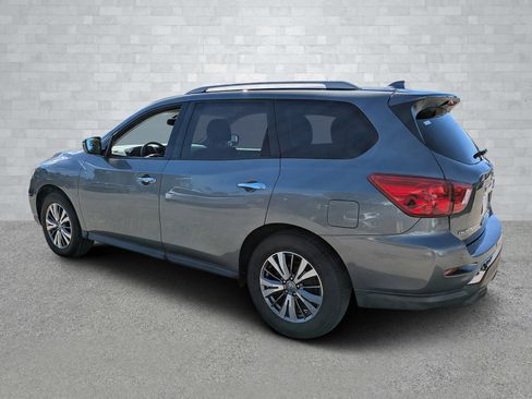 Used 2020 Nissan Pathfinder SV image 7