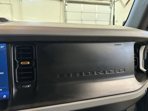 Used 2023 Ford Bronco Badlands AWD/4WD image 34