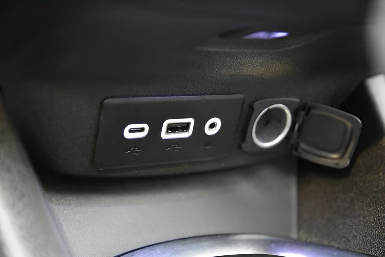 Used 2024 Chevrolet Malibu LT FWD image 28