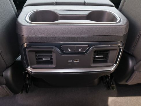 New 2026 GMC Sierra 3500 SLT w/ SLT Premium Package image 12