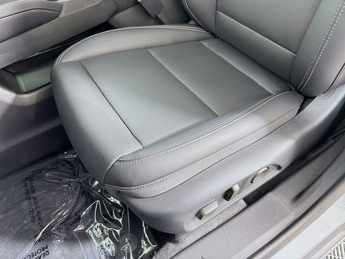 New 2026 GMC Terrain Elevation w/ Elevation Premium Package AWD/4WD image 18
