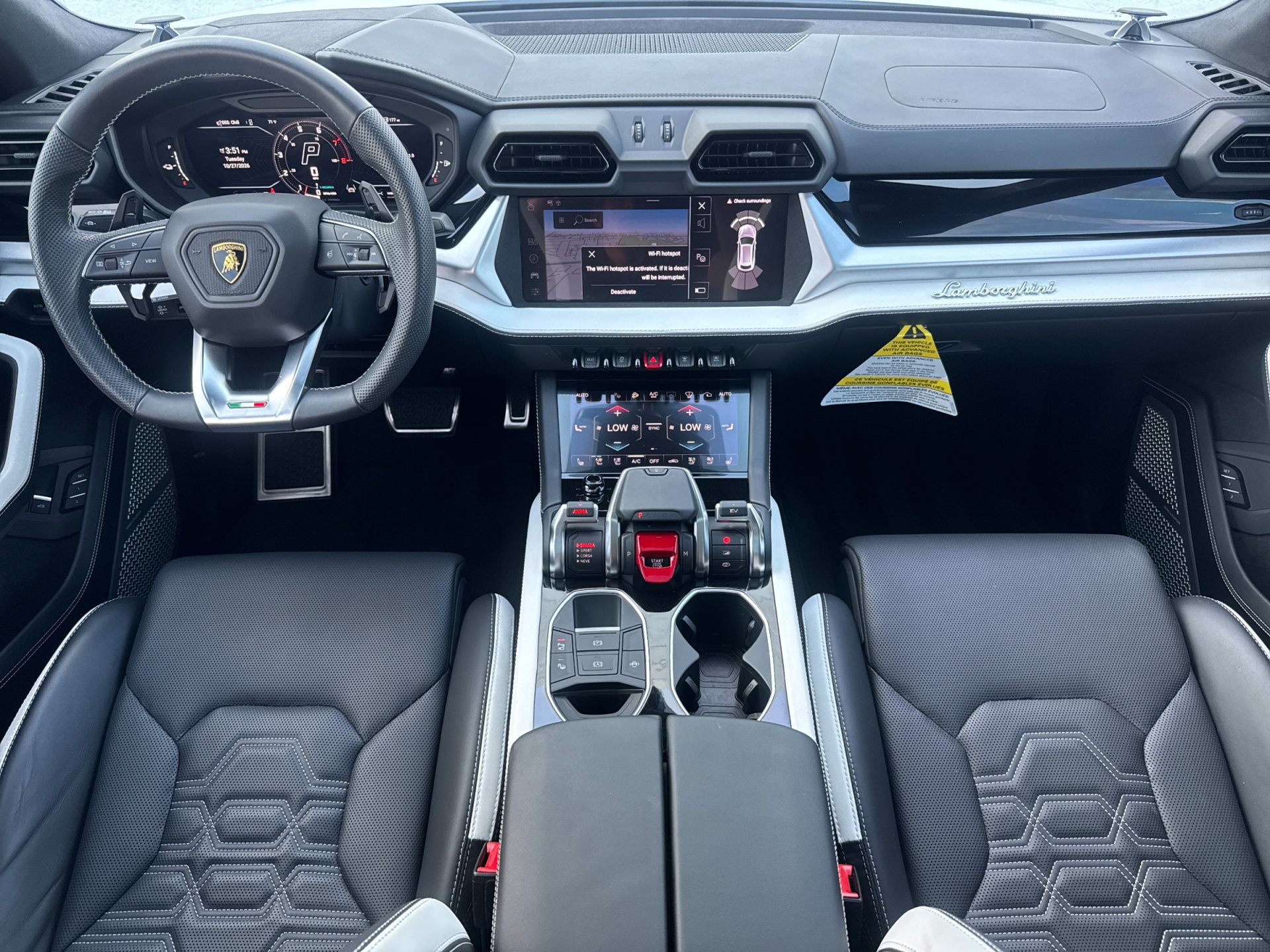 Used 2025 Lamborghini Urus SE AWD/4WD image 7