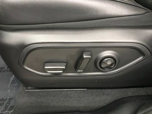 New 2025 Jeep Grand Cherokee Limited 4xe image 10