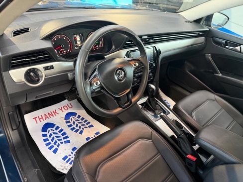 Used 2021 Volkswagen Passat 2.0T SE image 15