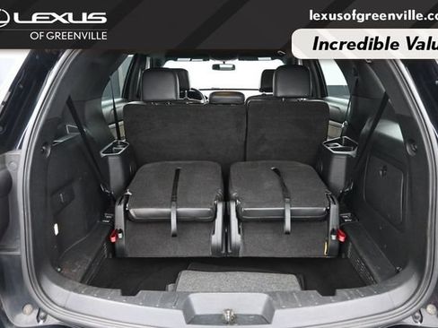 Used 2017 Ford Explorer XLT w/ Equipment Group 202A FWD image 14