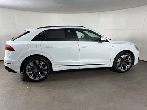 New 2026 Audi Q8 Premium Plus image 8