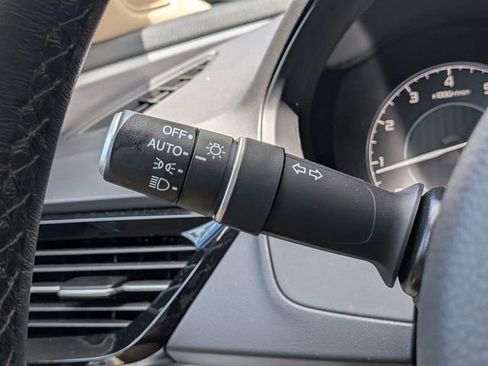Used 2021 Acura RDX FWD image 33