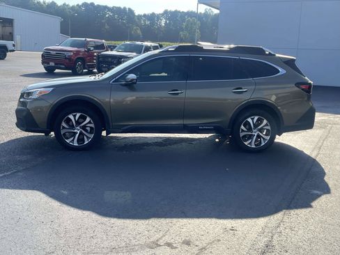 Used 2020 Subaru Outback Touring XT AWD/4WD image 9