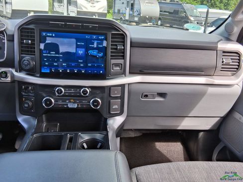 Used 2022 Ford F150 XLT w/ Equipment Group 302A High AWD/4WD image 15