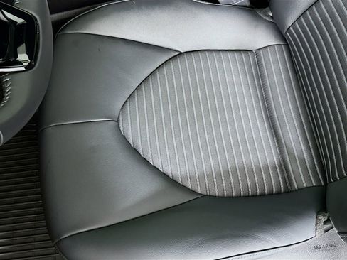 Certified 2026 Toyota Highlander XSE image 20