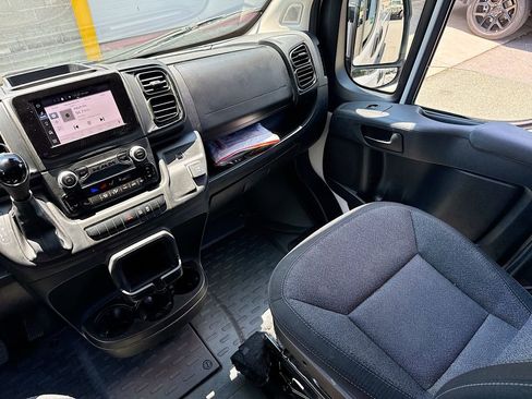 Used 2023 RAM ProMaster 2500 FWD image 21