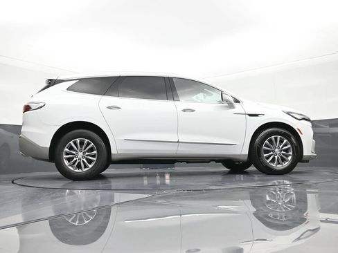 Used 2022 Buick Enclave Premium FWD image 25